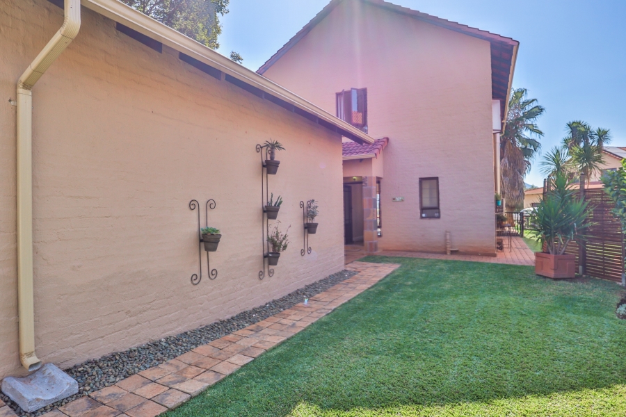 To Let 3 Bedroom Property for Rent in The Coves North West